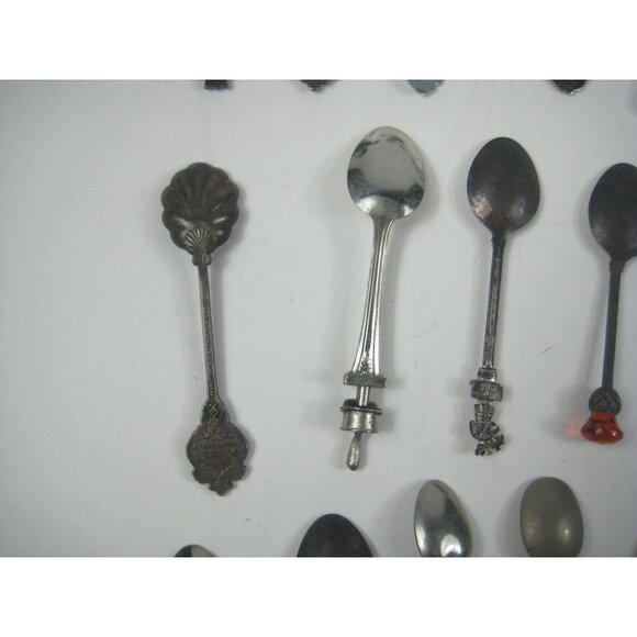 Vintage Collectible Souvenir Spoon Set Of 21 - Picture 15 of 16